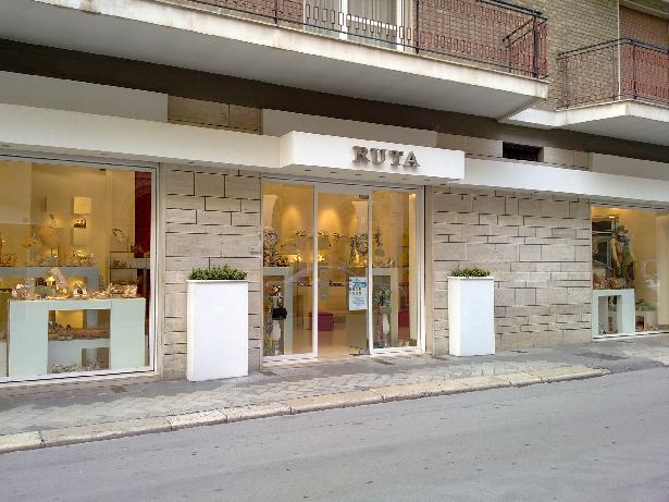 Negozio di scarpe andria sales